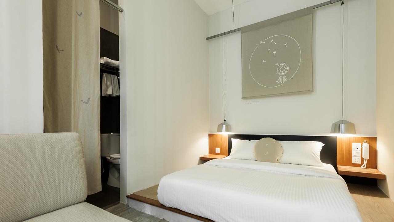 Bunk & Bilik Hotel Sri Petaling Kuala Lumpur Exterior photo